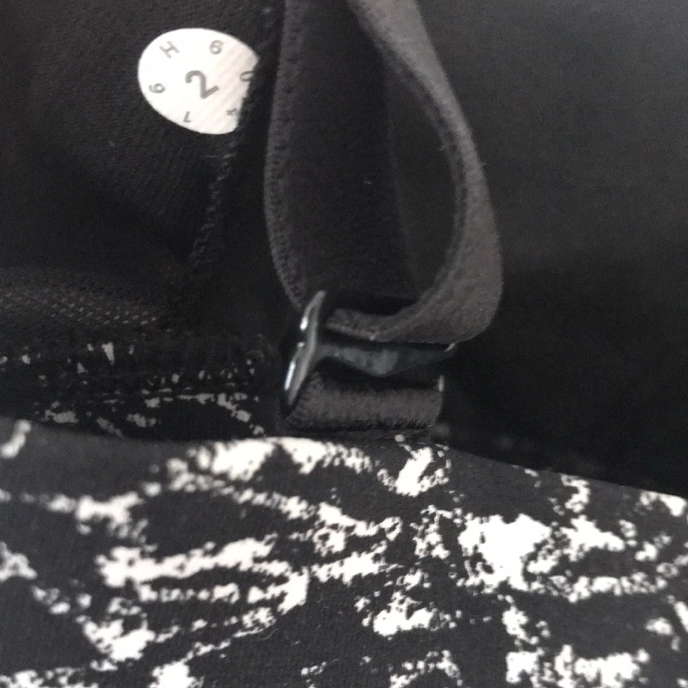 Lululemon Both Ways Bra - Picture 5 of 7